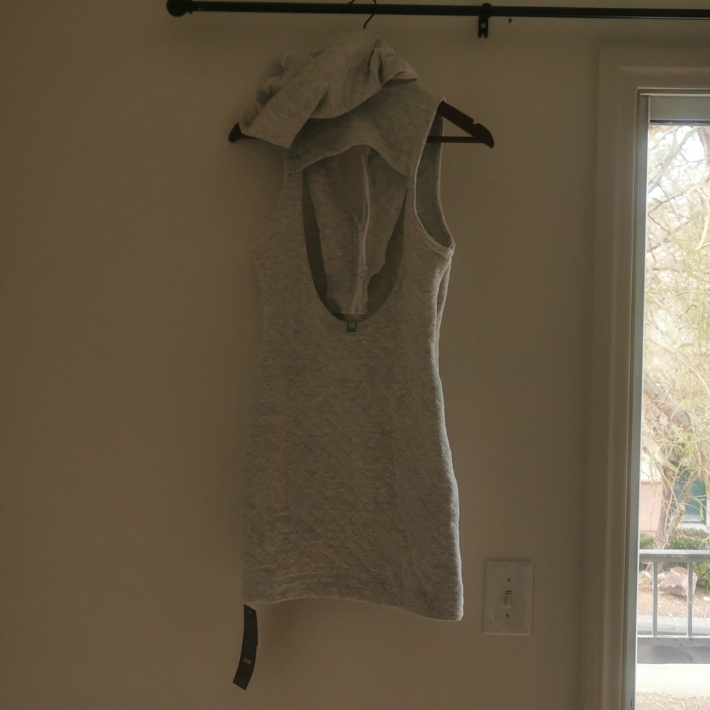 Knit bodycon backless tennis dress with hood